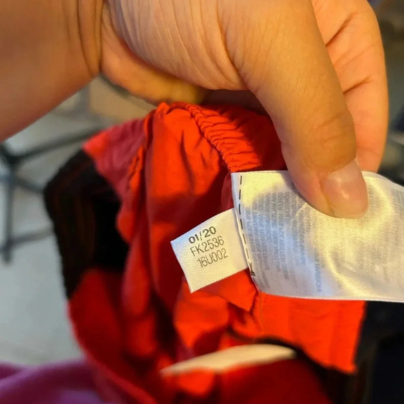 Nwt Reebok Colorblock Men’s Sporty Shorts - Picture 5 of 5